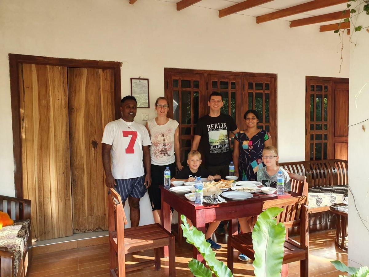 Habarana Dulwan Guest House Eksteriør billede